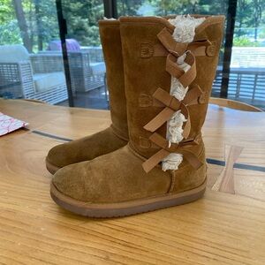 Koolaburra By UGG Kids Victoria Tall Boots size 3 in Chestnut